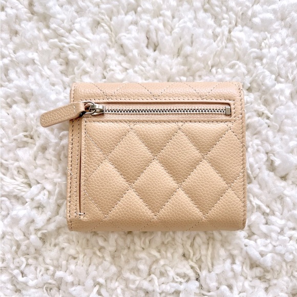 CHANEL Classic Flap Compact Wallet in Beige Clair Caviar with Silver Hardware 💕 - Picture 4 of 9